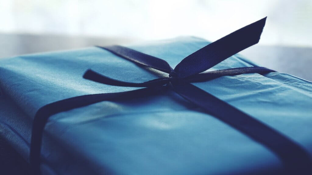 Blaues Geschenk